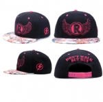 Snapback caps